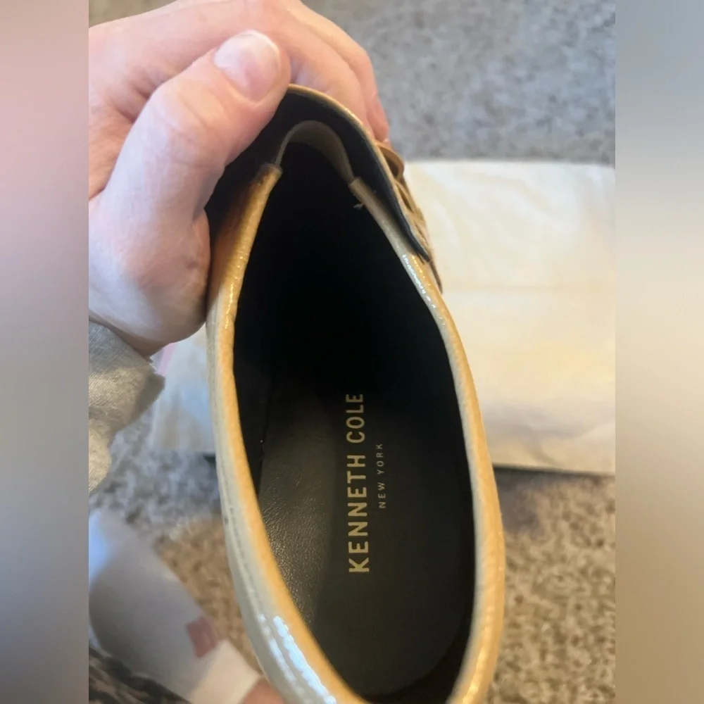BRAND NEW Kenneth Cole New York Justin Lug Sole Platform Loafer